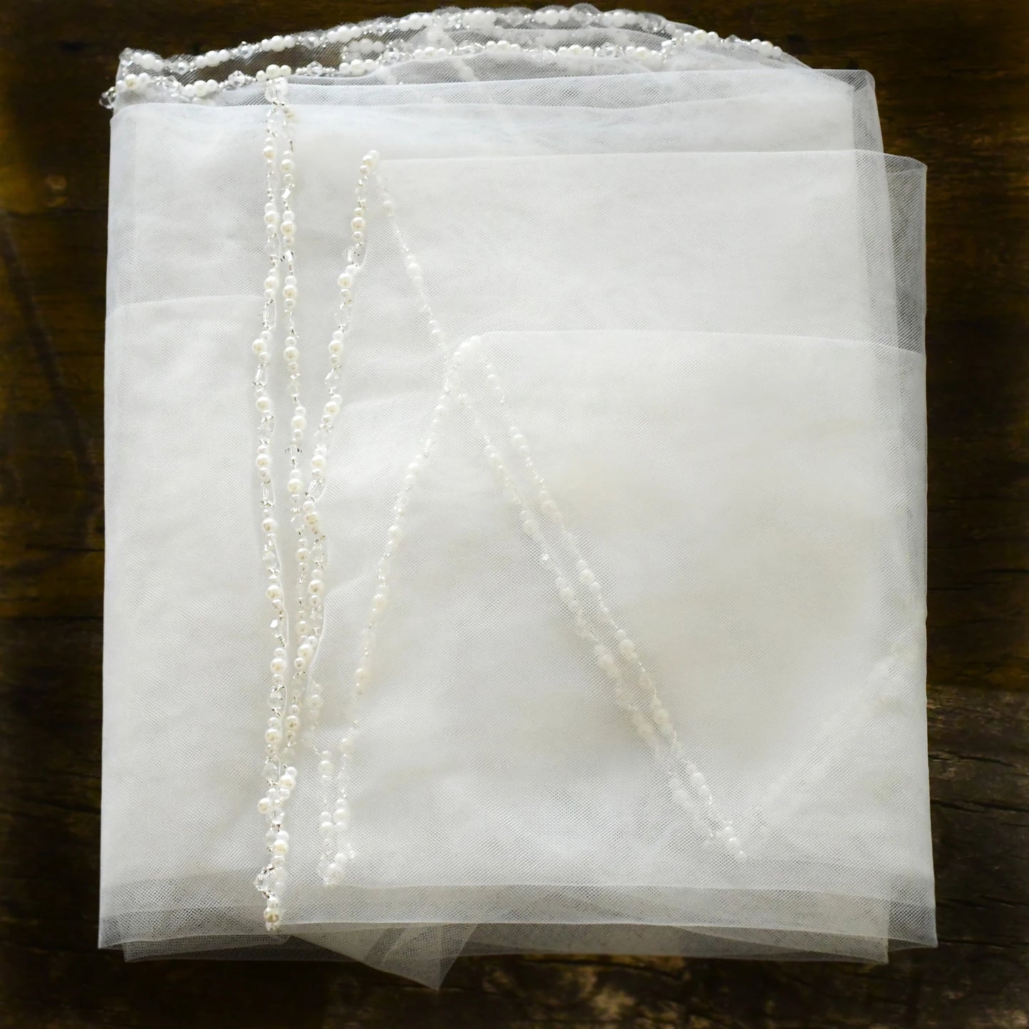 The "Audrey" Scattered Pearl Veil
