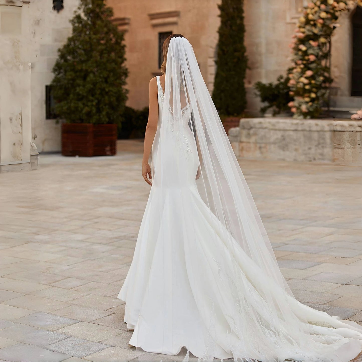 Classic Minimalist Single-Tier Wedding Veil