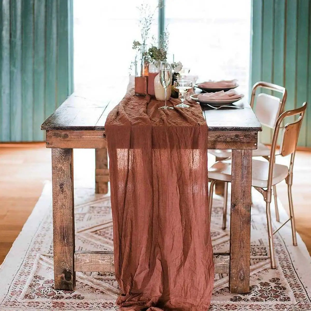 Romantic Gauze Table Runner