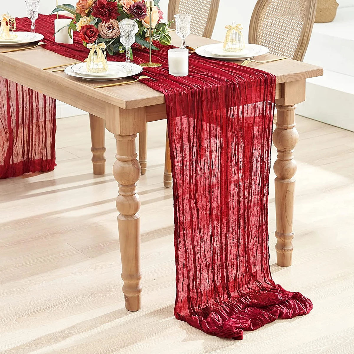 Romantic Gauze Table Runner